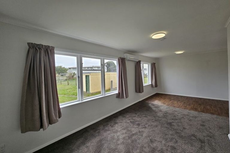 Photo of property in 121 Hampshire Street, Cannons Creek, Porirua, 5024