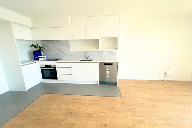 Photo of property in 104/318 Wairau Road, Glenfield, Auckland, 0629