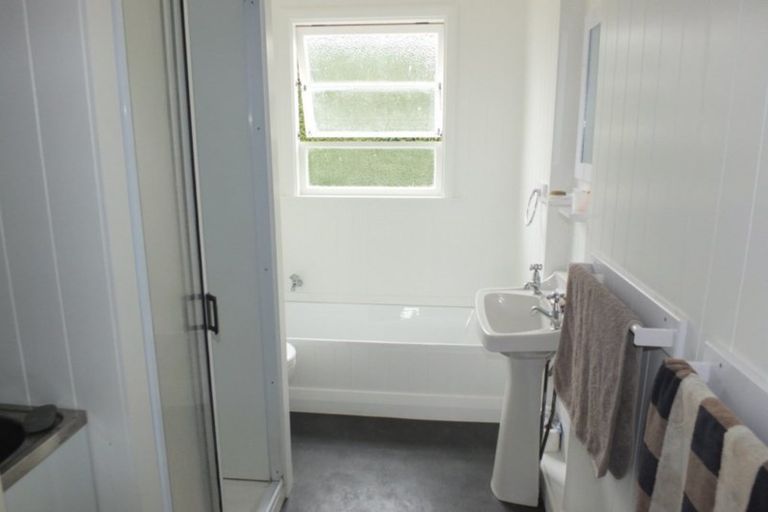 Photo of property in 4 Taylor Street, Foxton Beach, Foxton, 4815