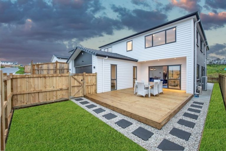 Photo of property in 58 Lime Hill Rise, Flat Bush, Auckland, 2019