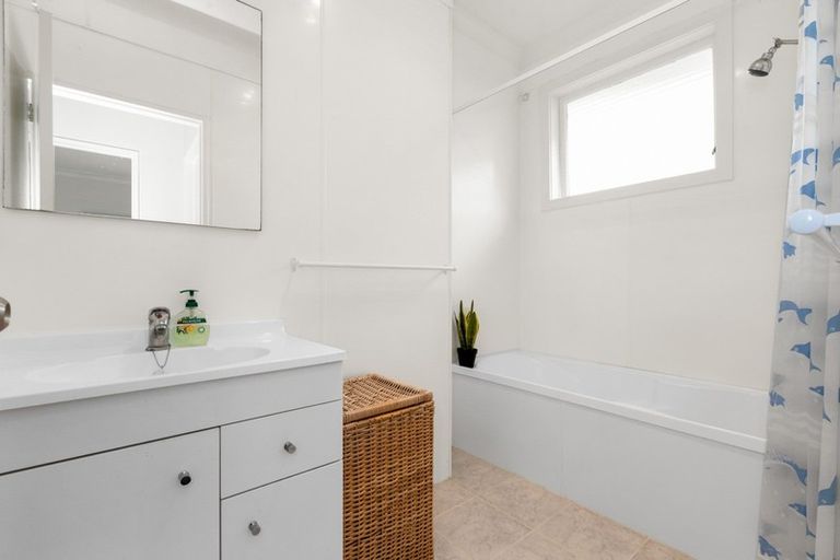 Photo of property in 37 Tanner Street, Havelock North, 4130