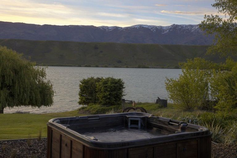 Photo of property in 485 Tarras-cromwell Road, Northburn, Cromwell, 9383