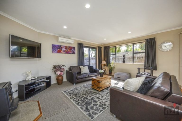 Photo of property in 25 Montgomery Street, Feilding, 4702
