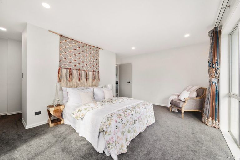 Photo of property in 47 Kewa Road, Albany Heights, Auckland, 0632