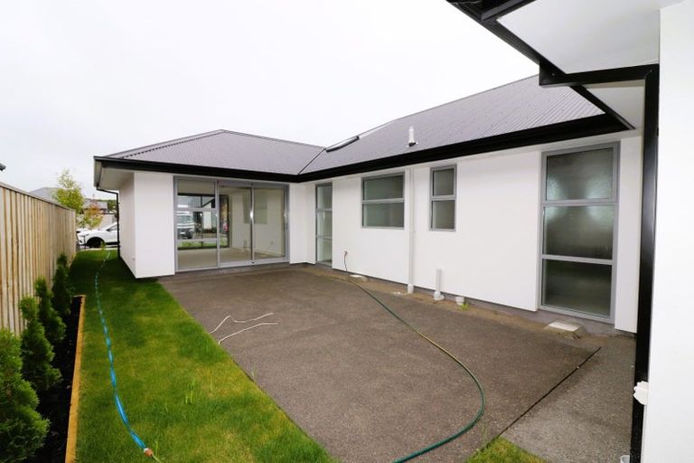 Photo of property in 3 Oakbridge Boulevard, Marshland, Christchurch, 8051
