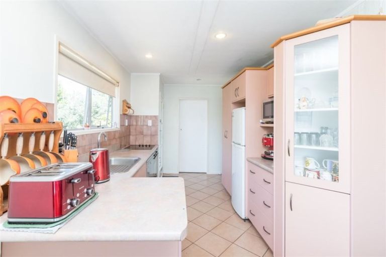 Photo of property in 18 Camden Place, Pukete, Hamilton, 3200