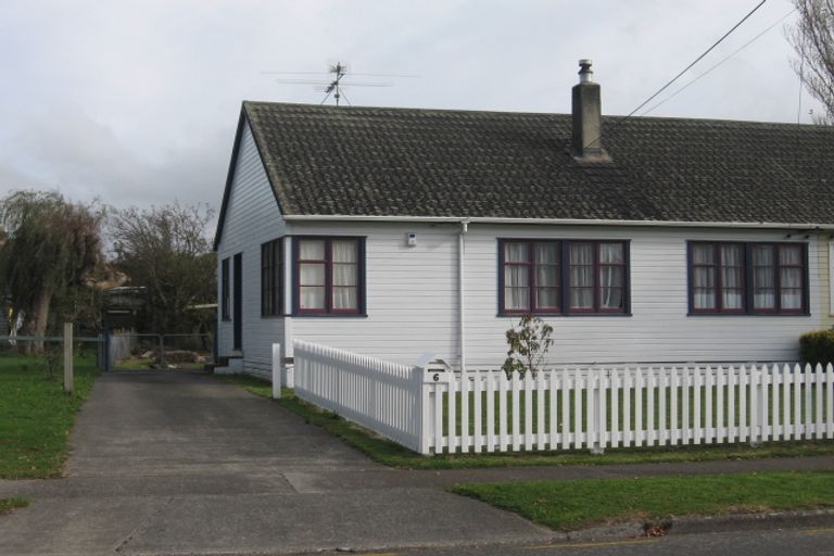 Photo of property in 6 Gibson Crescent, Naenae, Lower Hutt, 5011
