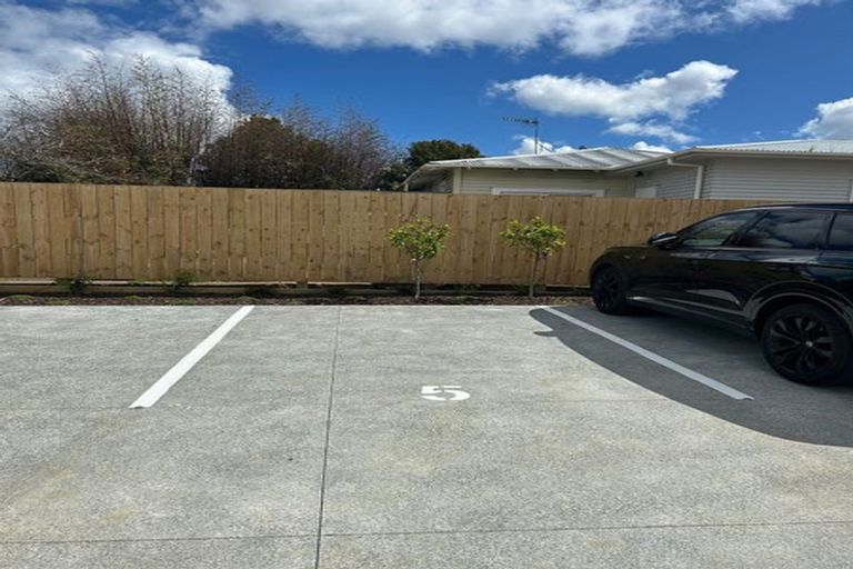 Photo of property in 5/3 Eskdale Road, Birkdale, Auckland, 0626