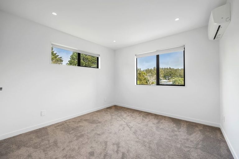 Photo of property in 40f Evelyn Place, Hillcrest, Auckland, 0627