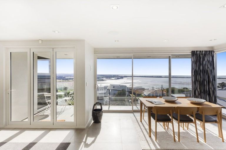 Photo of property in 42b Marama Crescent, Mount Pleasant, Christchurch, 8081
