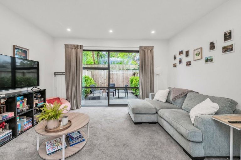 Photo of property in 2/169 Cranford Street, St Albans, Christchurch, 8014