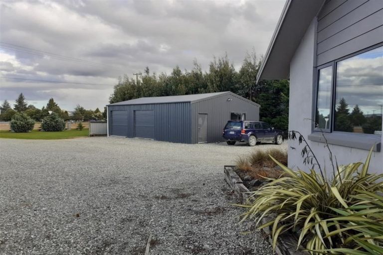 Photo of property in 25 Riversdale-waikaia Road, Riversdale, 9776