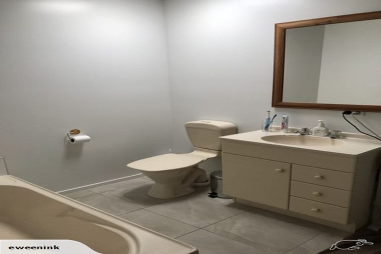 Photo of property in 35b Oxley Avenue, St Albans, Christchurch, 8014