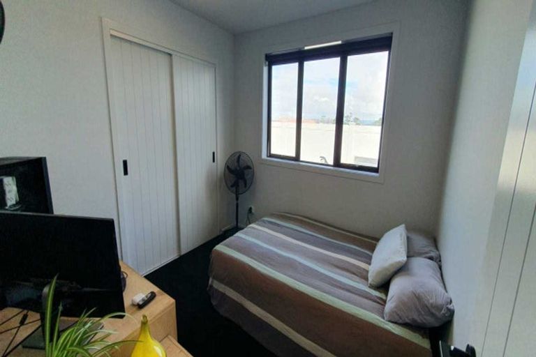 Photo of property in 15 Saint Michael Crescent, One Tree Point, 0118