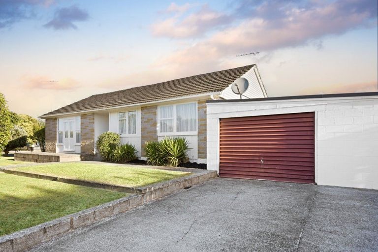 Photo of property in 32 Croall Crescent, St Andrews, Hamilton, 3200