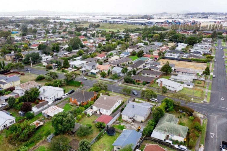 Photo of property in 14 Tennessee Avenue, Mangere East, Auckland, 2024