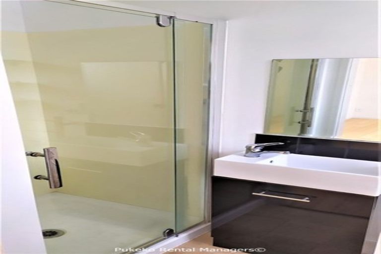 Photo of property in 19 Swallow Drive, Manurewa, Auckland, 2102