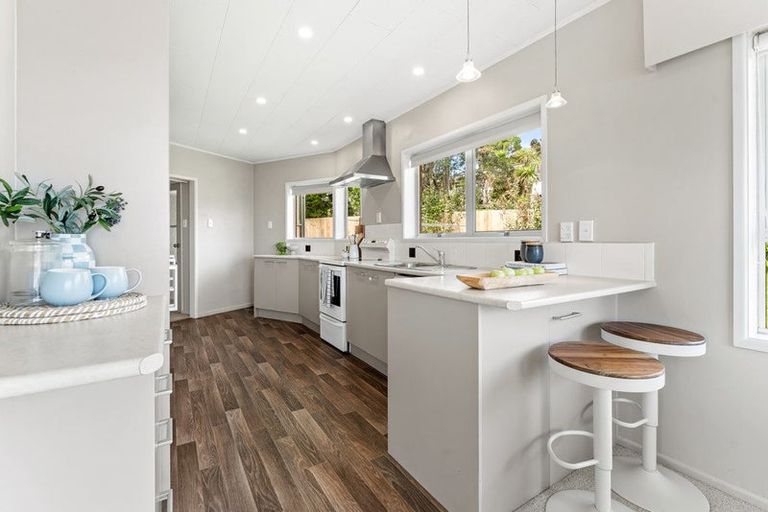 Photo of property in 24 Walton Avenue, Warkworth, 0910