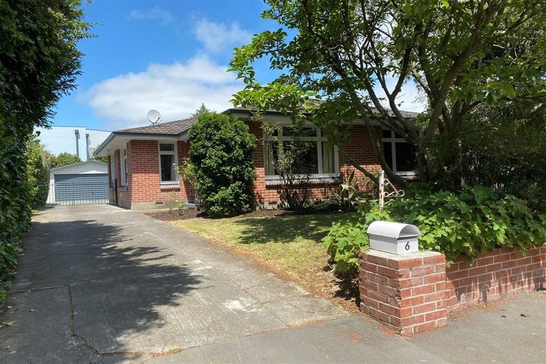 Photo of property in 6 Haynes Avenue, Upper Riccarton, Christchurch, 8041