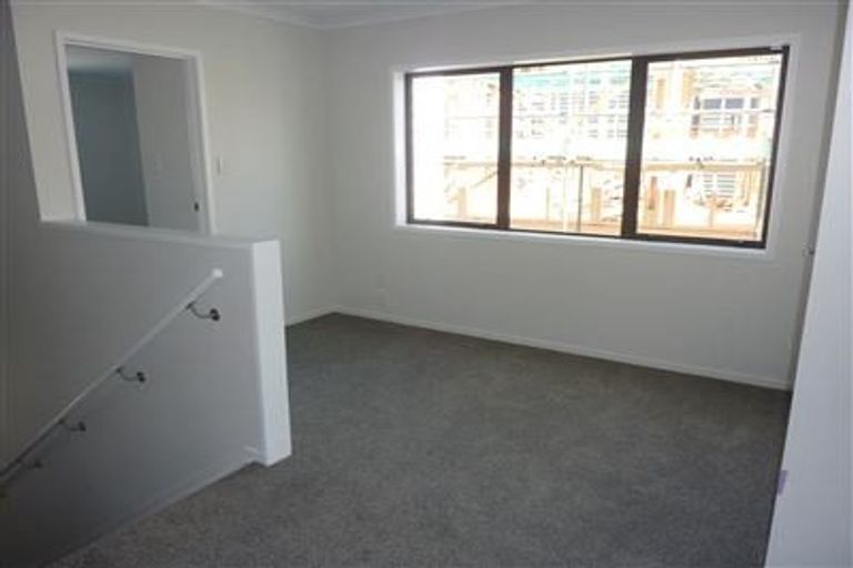 Photo of property in 12 Teal Way, Hobsonville, Auckland, 0616