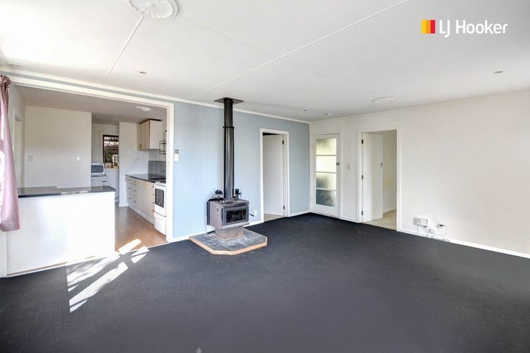 Photo of property in 25 Frances Street, Broad Bay, Dunedin, 9014