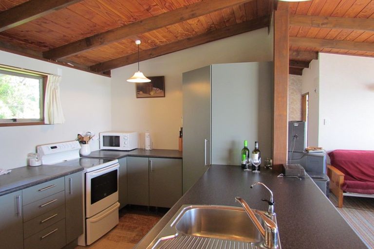 Photo of property in 1590 Wyuna Bay Road, Wyuna Bay, Coromandel, 3581