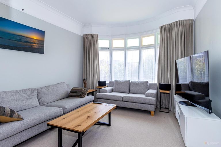 Photo of property in 43 Rhodes Street, Waimate, 7924