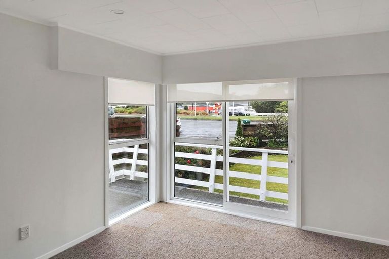 Photo of property in 185 Wainuiomata Road, Wainuiomata, Lower Hutt, 5014