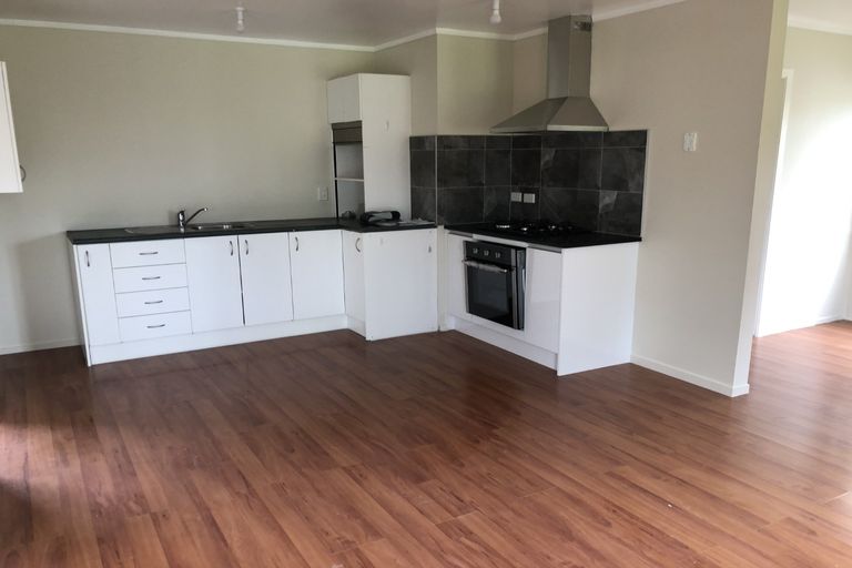 Photo of property in 16 Claymore Street, Manurewa, Auckland, 2102