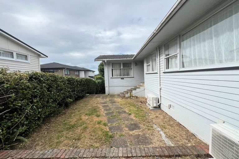 Photo of property in 48 Reeves Road, Pakuranga, Auckland, 2010