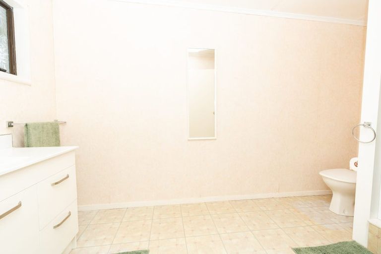 Photo of property in 51 Resthill Crescent, Glenview, Hamilton, 3206