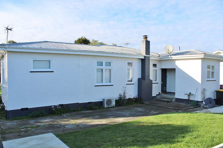 Photo of property in 5 Lansdowne Crescent, Lansdowne, Masterton, 5810