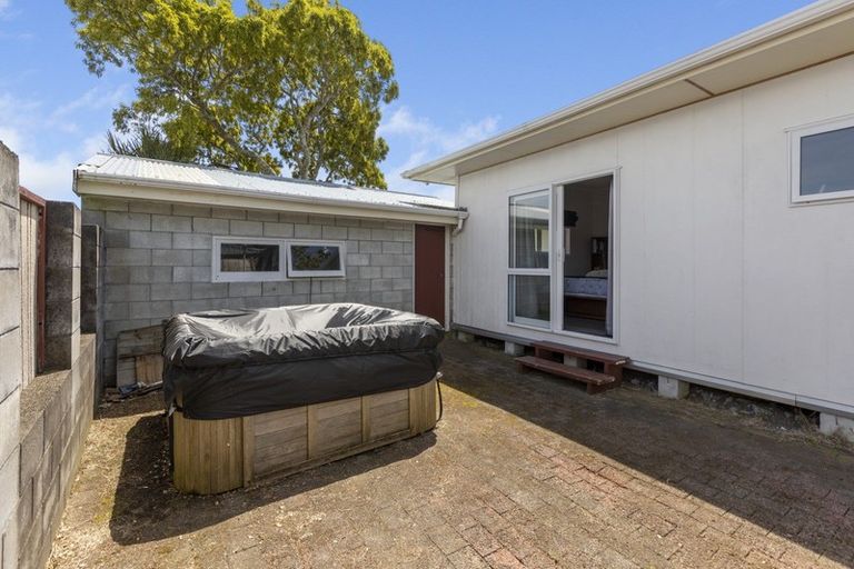 Photo of property in 303 Frankley Road, Ferndale, New Plymouth, 4310