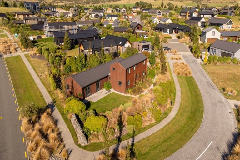 Photo of property in 47 Jacks Point Rise, Jacks Point, Queenstown, 9371