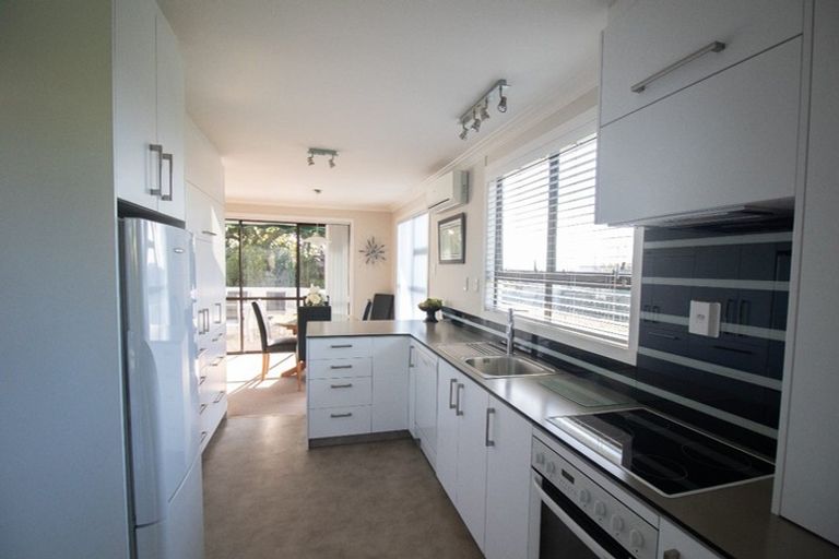 Photo of property in 32 Lismore Street, Strandon, New Plymouth, 4312