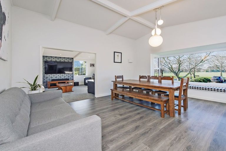 Photo of property in 25 Roydvale Avenue, Burnside, Christchurch, 8042