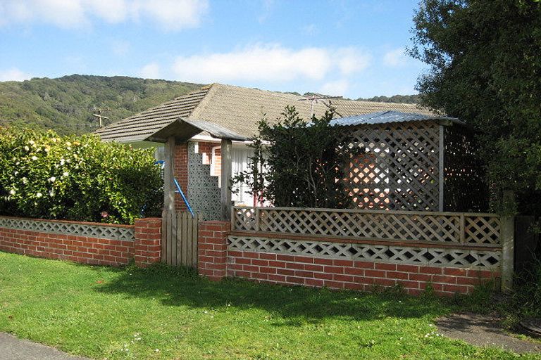 Photo of property in 68 Wood Street, Wainuiomata, Lower Hutt, 5014