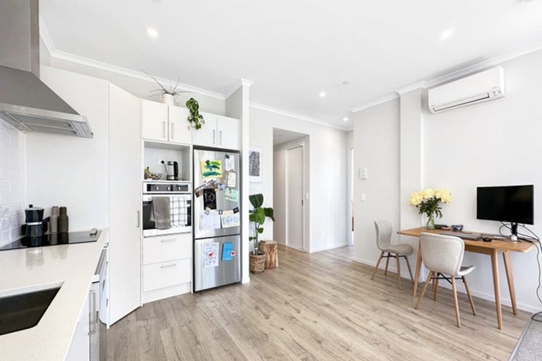 Photo of property in 5/96 Clark Road, Hobsonville, Auckland, 0616