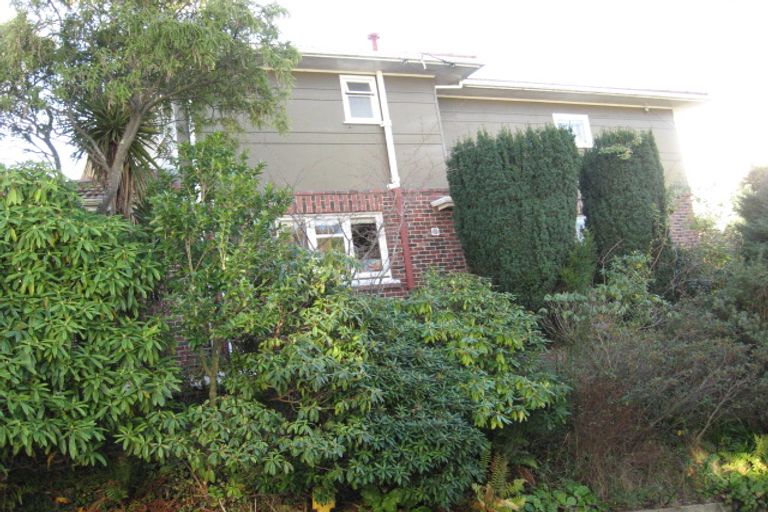 Photo of property in 2 Springhill Road, Mornington, Dunedin, 9011