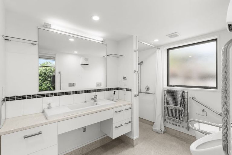 Photo of property in 1/29 Ilam Road, Upper Riccarton, Christchurch, 8041