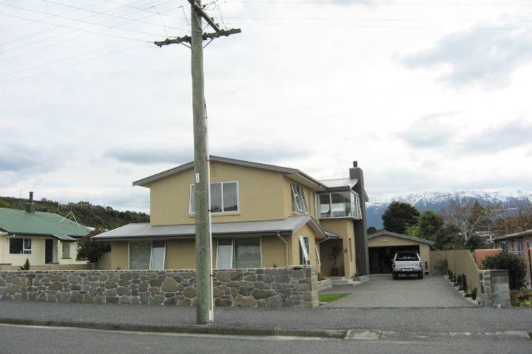 Photo of property in 8 Brighton Street, Kaikoura, 7300