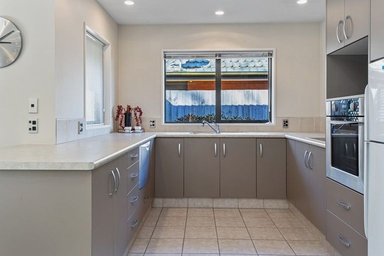 Photo of property in 17s Matawai Close, Rangiora, 7400