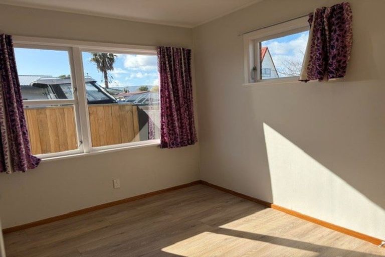 Photo of property in 44 Michael Road, Paraparaumu Beach, Paraparaumu, 5032