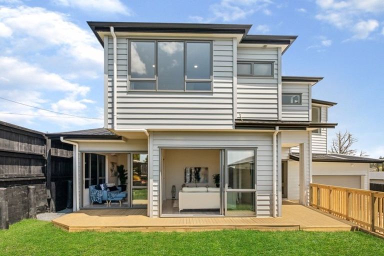 Photo of property in 24a Styca Place, Sunnyvale, Auckland, 0612