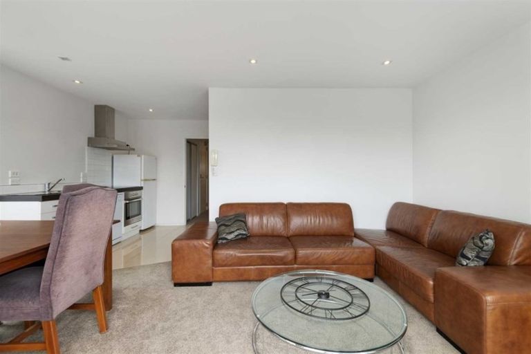 Photo of property in 3/318 Barbadoes Street, Christchurch Central, Christchurch, 8011