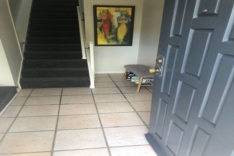 Photo of property in 58 Saffron Street, Birkdale, Auckland, 0626