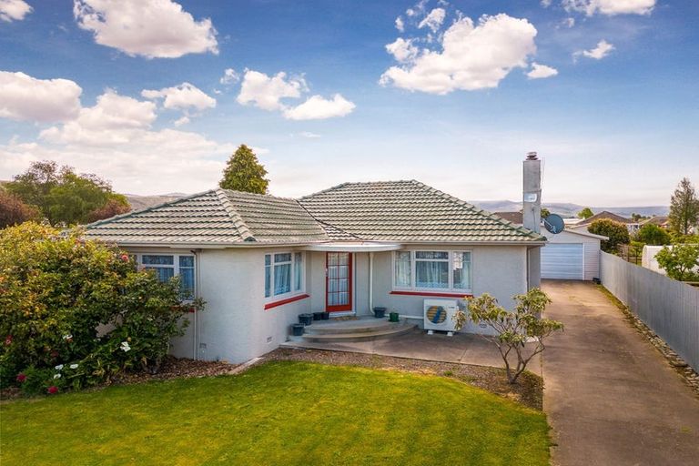 Photo of property in 58 Rhodes Street, Waimate, 7924