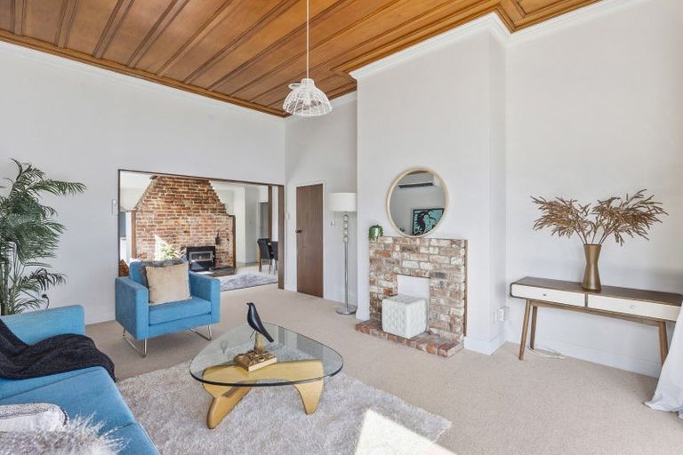 Photo of property in 63 Glendevon Place, Vauxhall, Dunedin, 9013