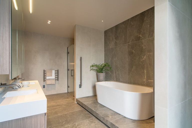 Photo of property in 9c Dalbeth Place, Matangi, Hamilton, 3284