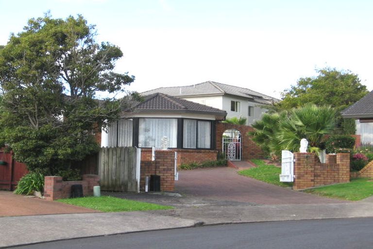 Photo of property in 18 Corriedale Place, Somerville, Auckland, 2014